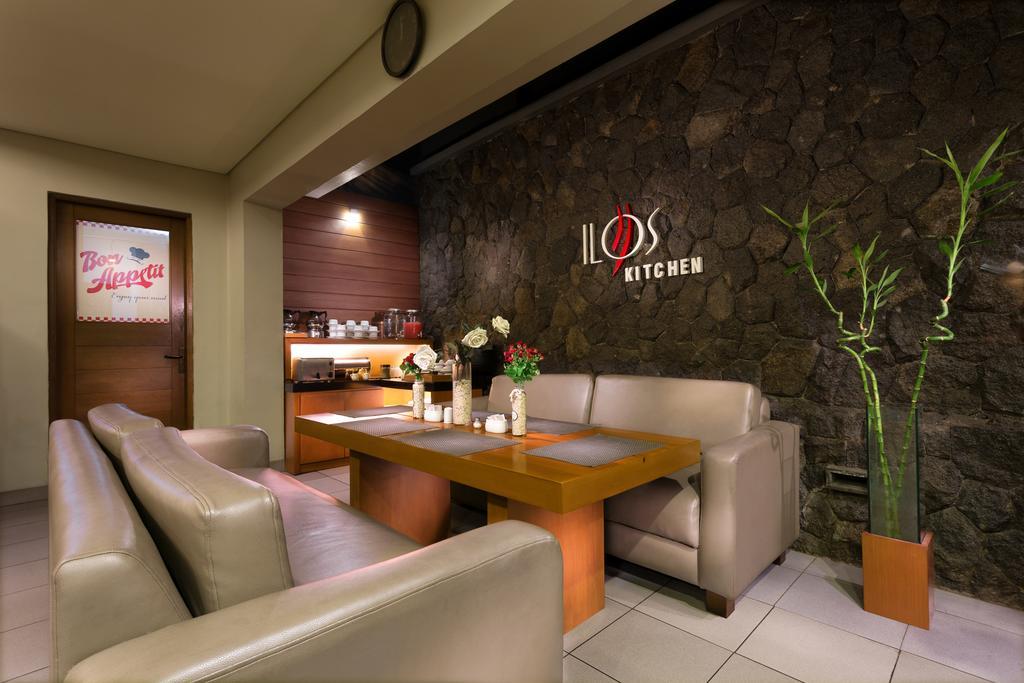 Ilos Hotel Bandung Exterior photo
