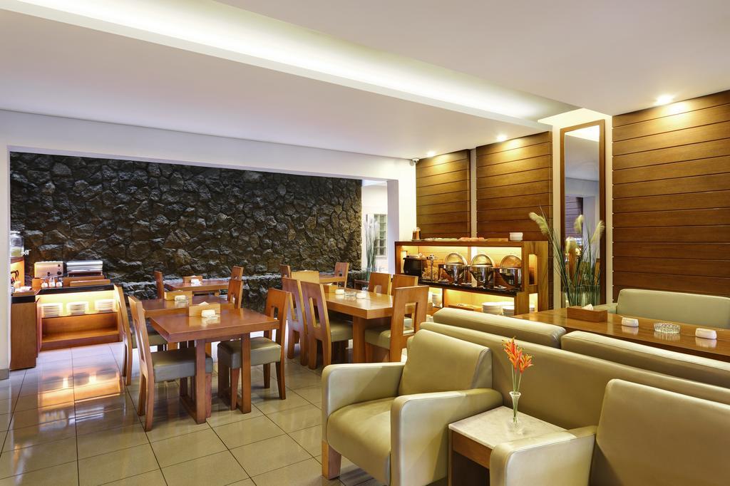 Ilos Hotel Bandung Exterior photo